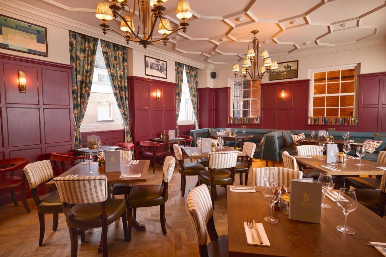Salisbury Arms Hotel Hertford Ngoại thất bức ảnh