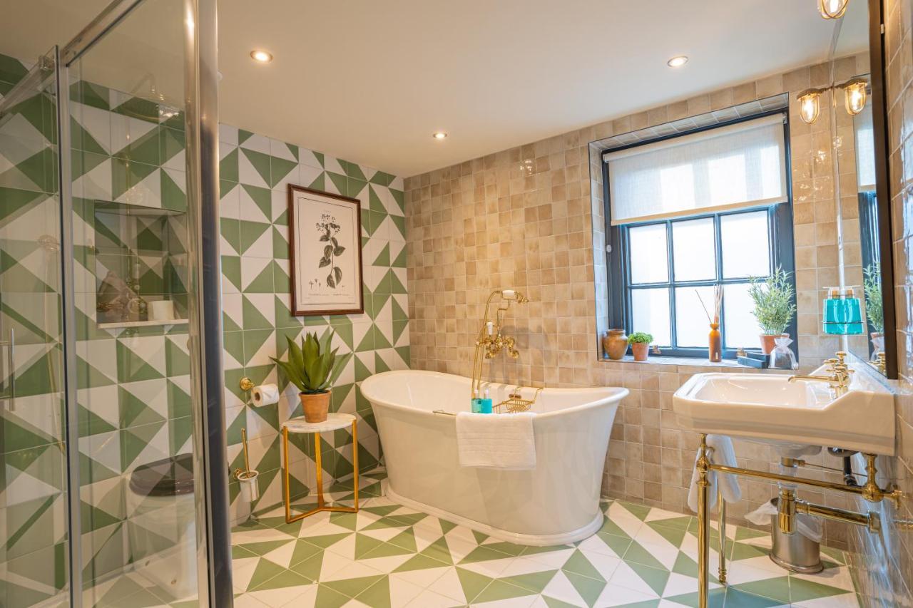 Salisbury Arms Hotel Hertford Ngoại thất bức ảnh