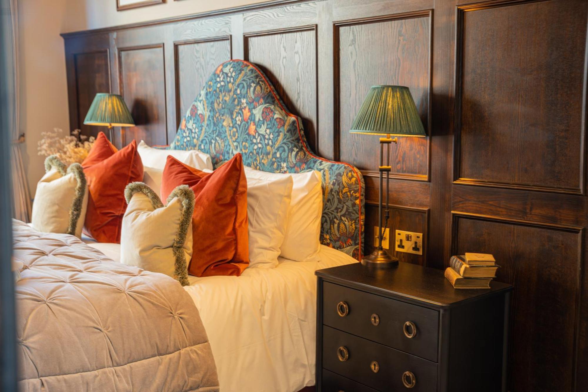 Salisbury Arms Hotel Hertford Ngoại thất bức ảnh