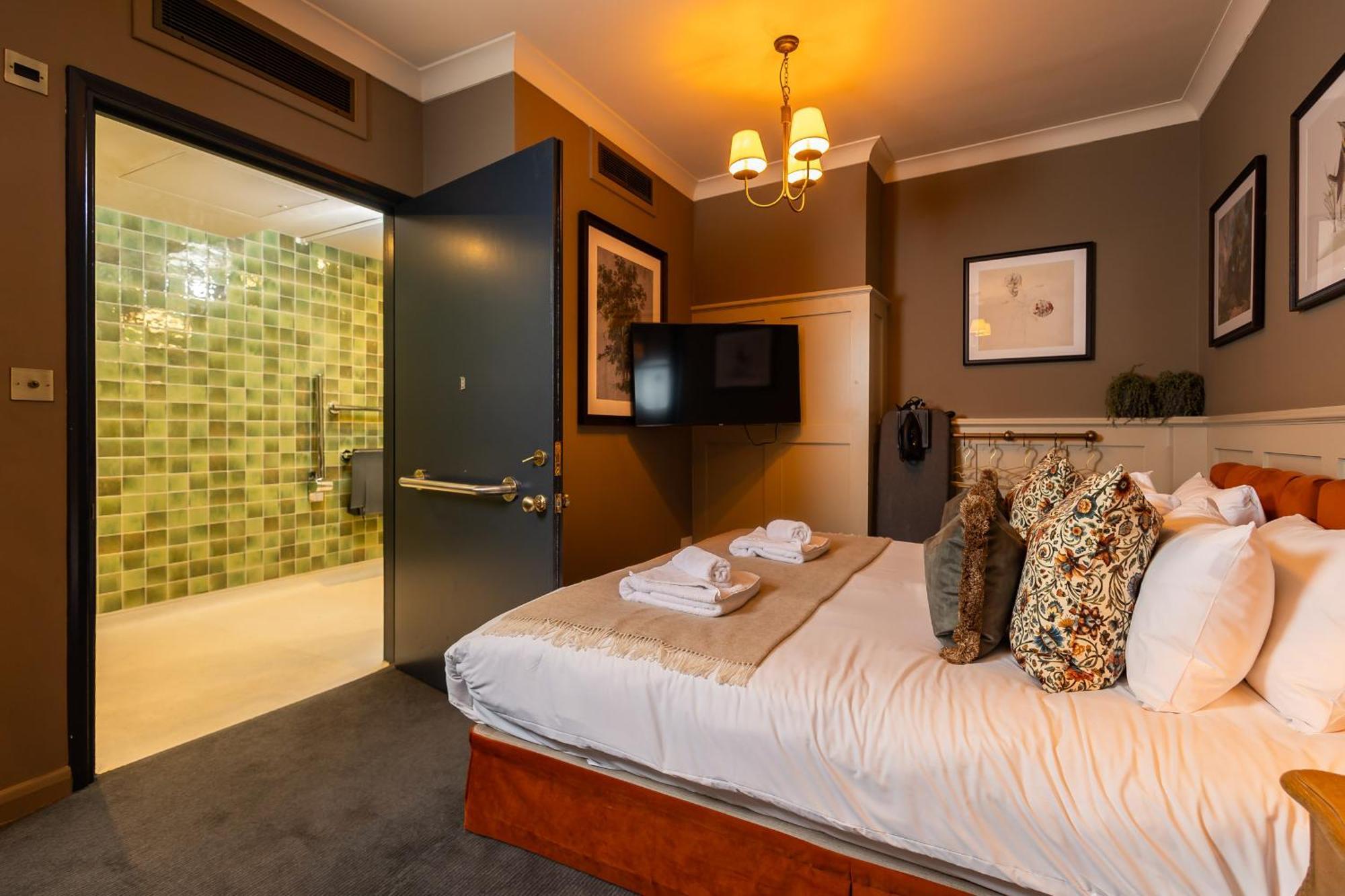 Salisbury Arms Hotel Hertford Ngoại thất bức ảnh