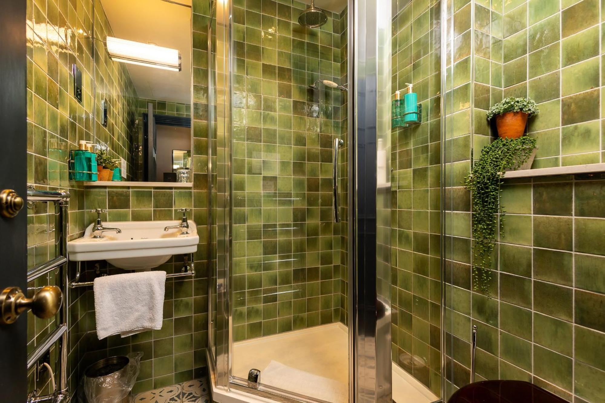 Salisbury Arms Hotel Hertford Ngoại thất bức ảnh
